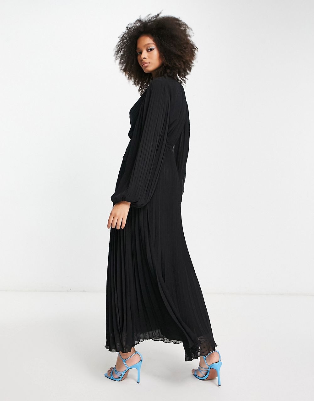 Chiffon Wrap Button Detail Maxi Dress - Image 2